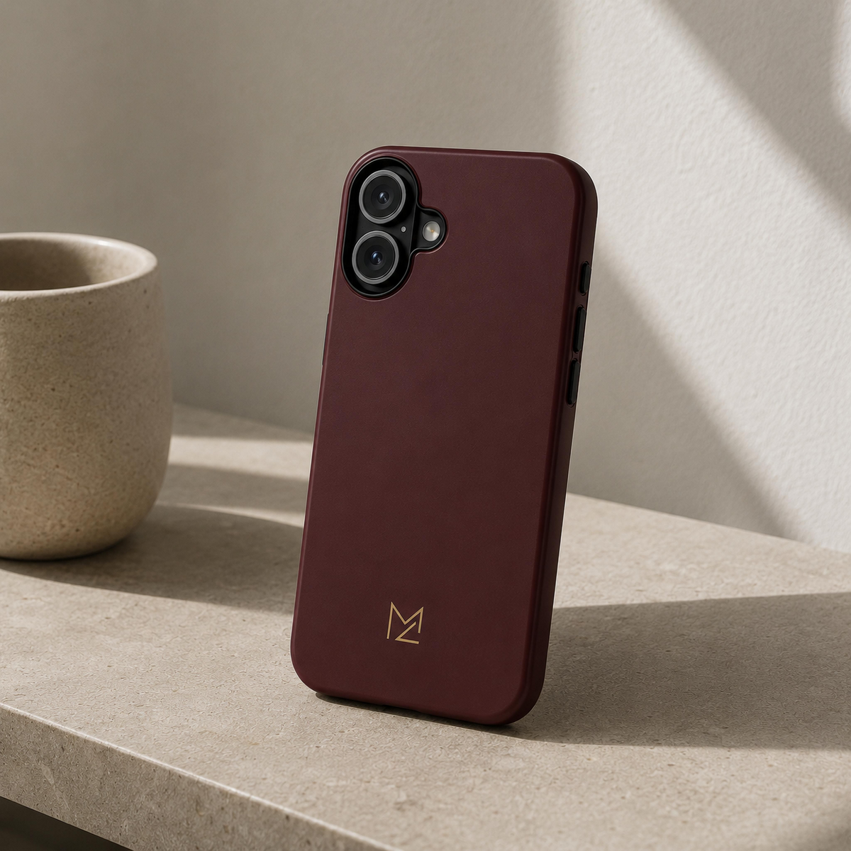 MOUZELLI Tough Phone Case Bordeaux detail texture